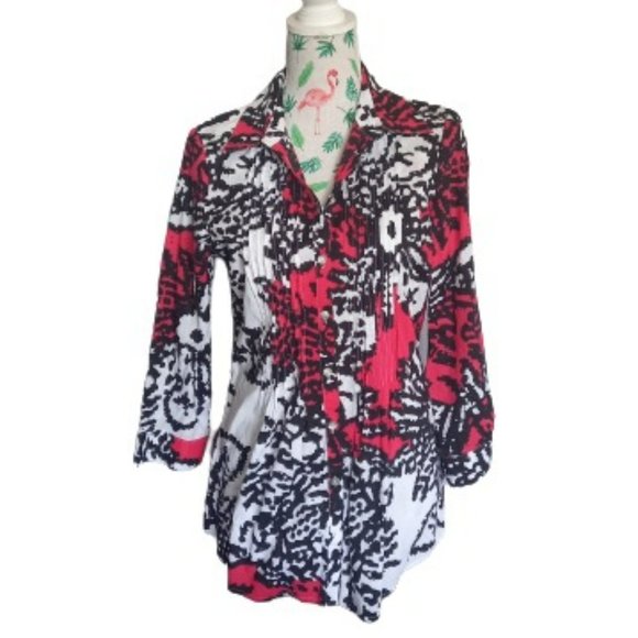 Yarra Trail Tops - Yarra Trail black, white, pink shirt (Size 10)